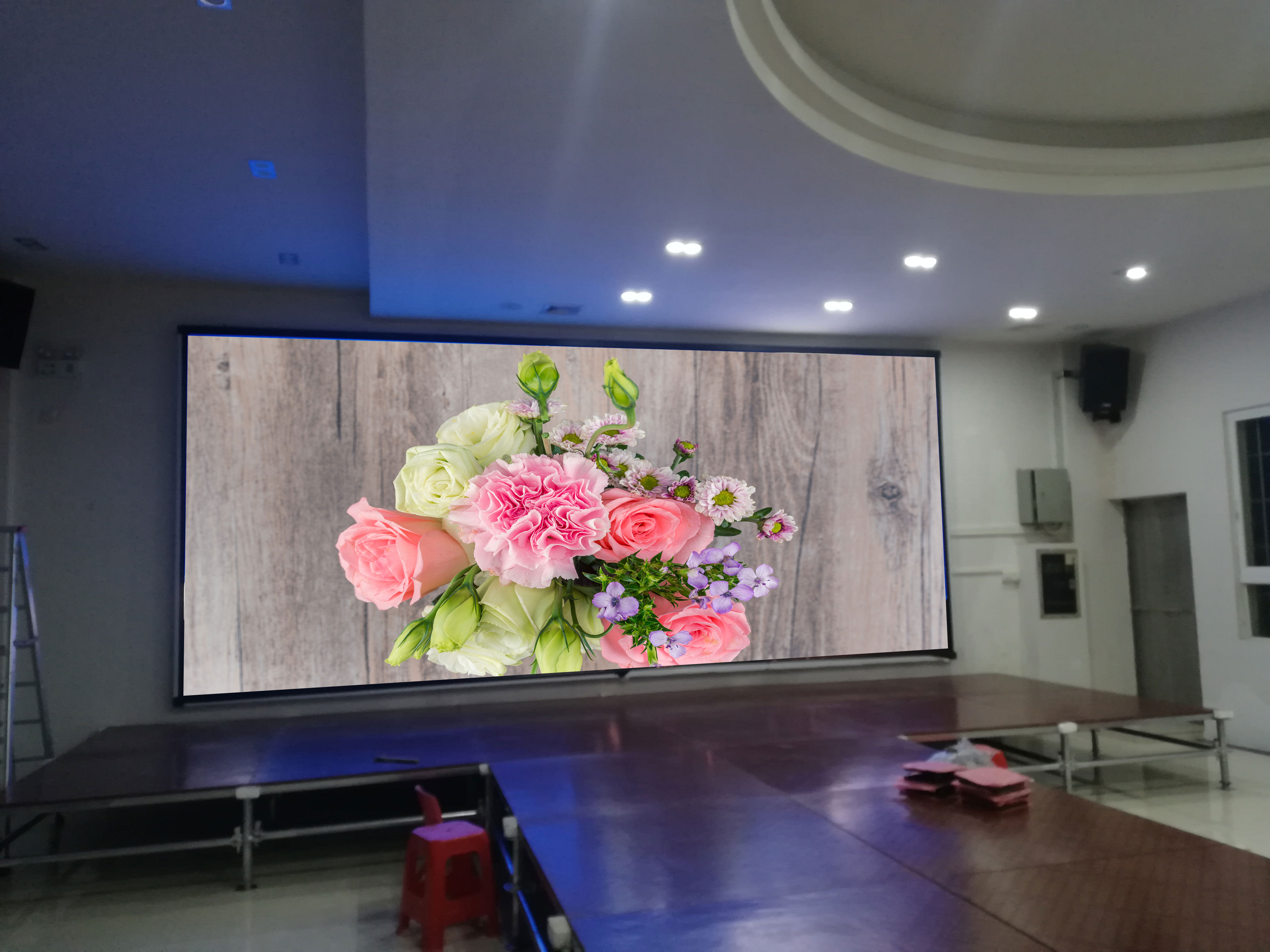 高清室內(nèi)LED<a href=http://jz135.top/quancai/ target=_blank class=infotextkey>全彩顯示屏</a>